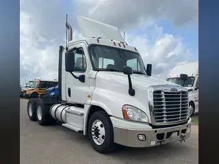 2020 Freightliner Cascadia 125