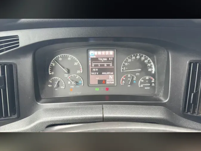 2025 Freightliner Cascadia 126