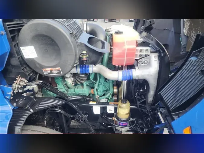 2021 VOLVO VNR640670270f5f95c0a4ad44adbf02608d90f