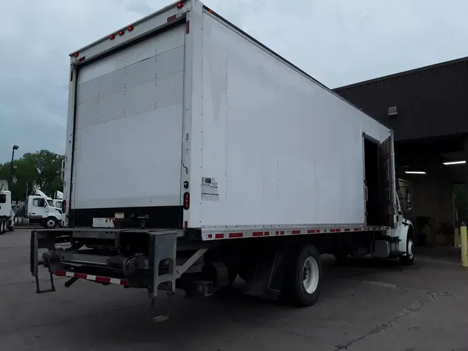 2018 FREIGHTLINER/MERCEDES M2 106