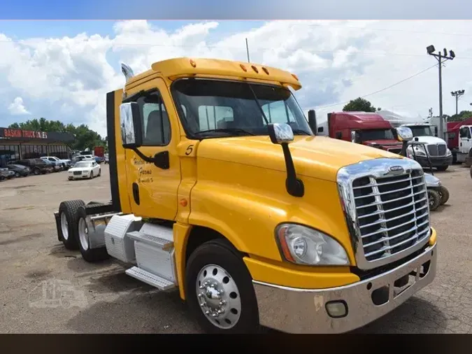 2014 FREIGHTLINER CASCADIA 125