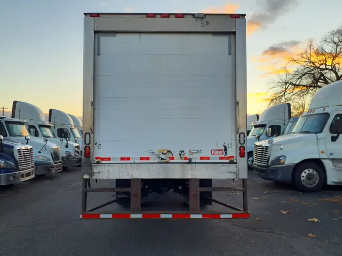 2018 FREIGHTLINER/MERCEDES M2 106