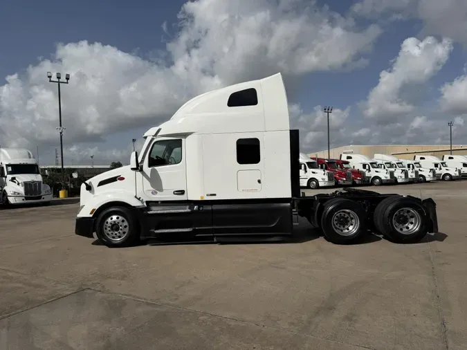 2022 Peterbilt 579