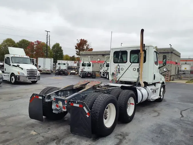 2020 FREIGHTLINER/MERCEDES NEW CASCADIA PX12664