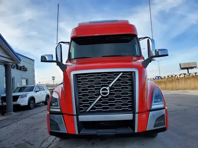 2020 VOLVO VNL64T760