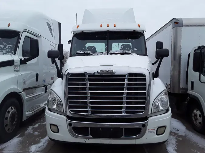 2015 FREIGHTLINER/MERCEDES CASCADIA 125