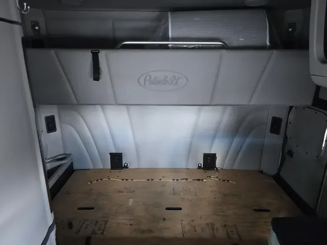 2020 Peterbilt 579670c62c21680f1264b9332c7f351bf5b