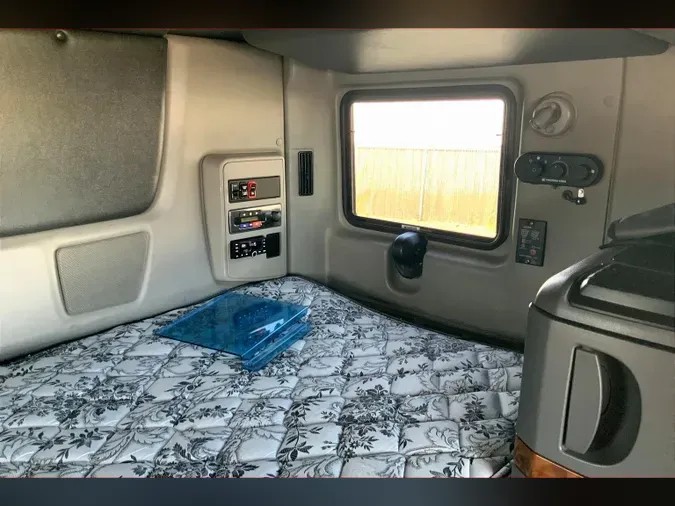 2021 INT LT625 6x4