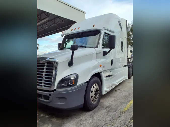 2019 FREIGHTLINER/MERCEDES CASCADIA 125670cf34377daf6381a6c77108c6d36af