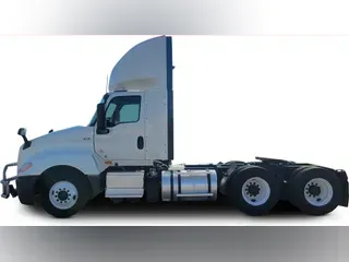 2021 International LT625