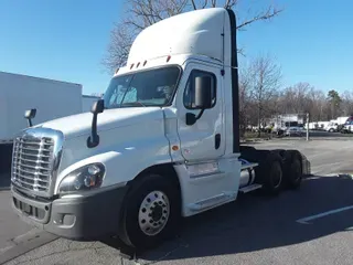 2020 FREIGHTLINER/MERCEDES CASCADIA 125