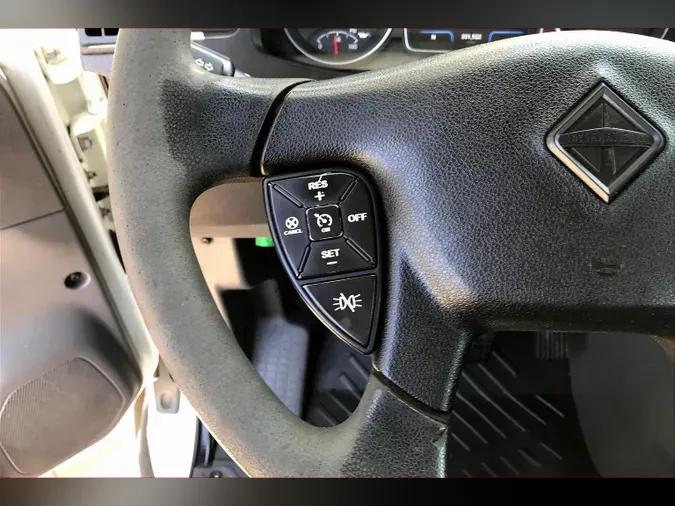 2019 INT LT625 6x4