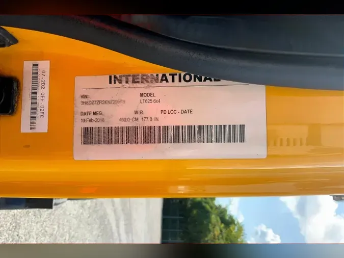 2019 INT LT625 6x4