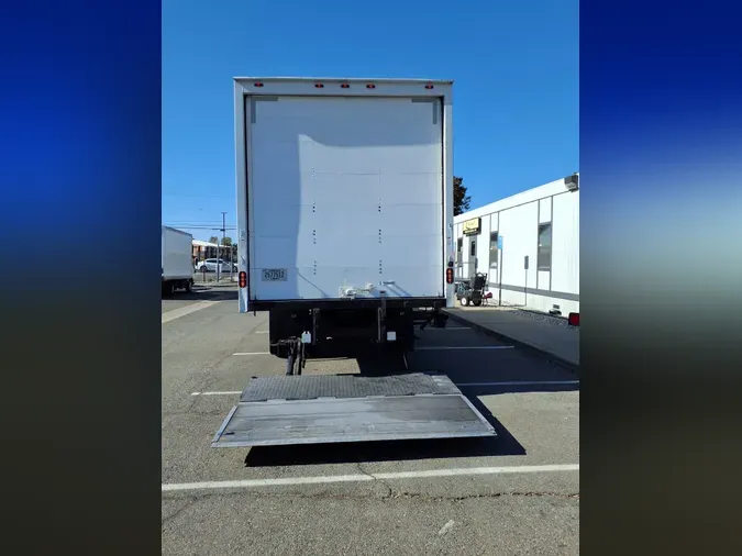 2017 FREIGHTLINER/MERCEDES M2 106