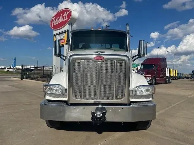 2020 Peterbilt 567