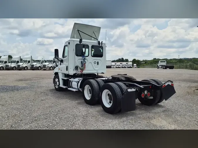 2020 FREIGHTLINER/MERCEDES CASCADIA 125