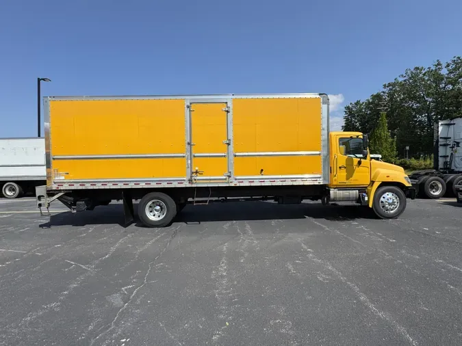 2019 Hino 268A