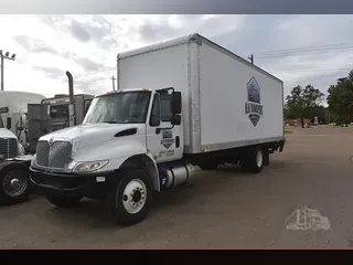 2018 INTERNATIONAL DURASTAR 4300