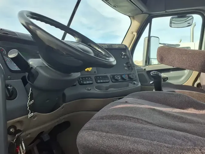 2019 FREIGHTLINER/MERCEDES CASCADIA 125