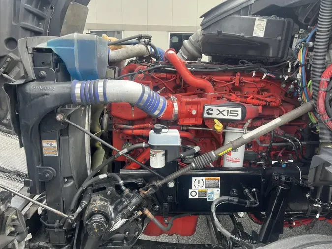 2022 Kenworth T880