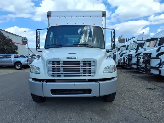 2019 FREIGHTLINER M2 106