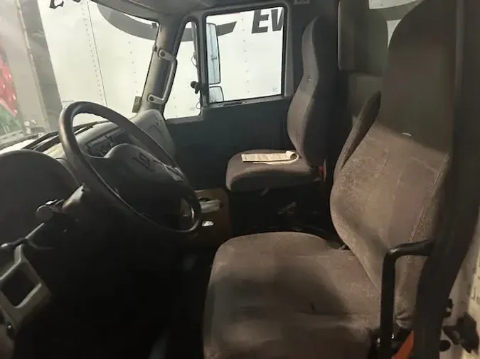 2015 NAVISTAR INTERNATIONAL 4300