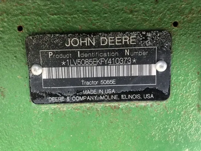 2015 John Deere 5085E