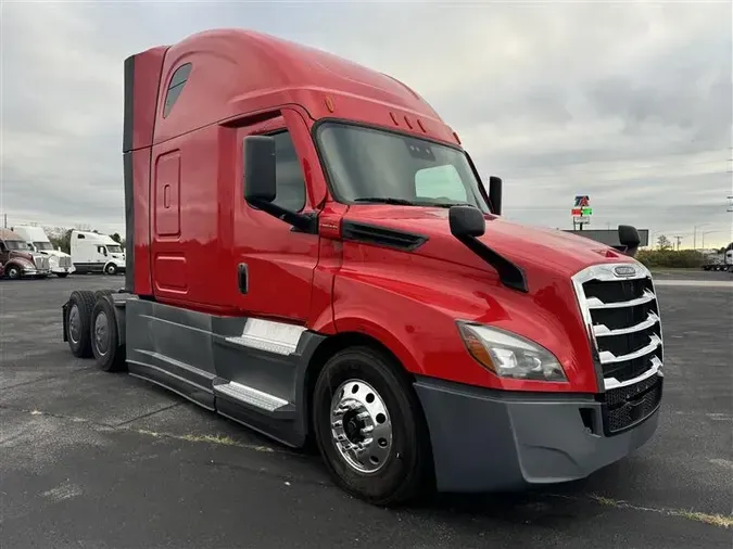 2021 FREIGHTLINER CA126