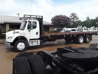 2013 FREIGHTLINER/MERCEDES M2 106