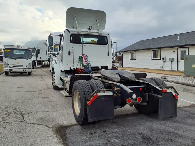 2017 FREIGHTLINER/MERCEDES M2-112