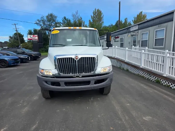 2019 NAVISTAR INTERNATIONAL 4300