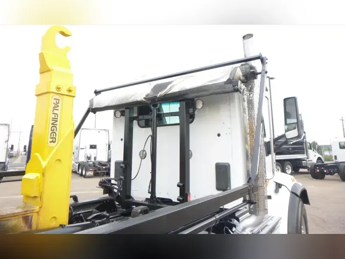 2018 Peterbilt 567