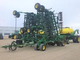 2010 John Deere 1835