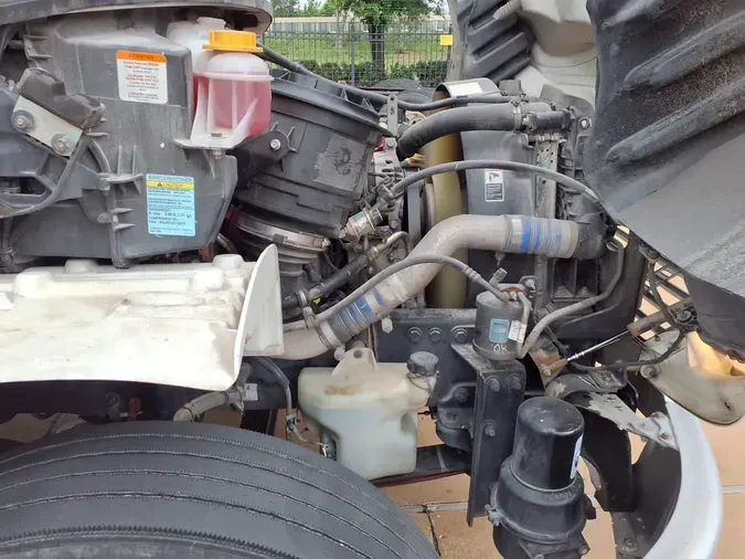 2020 FREIGHTLINER/MERCEDES M2 106