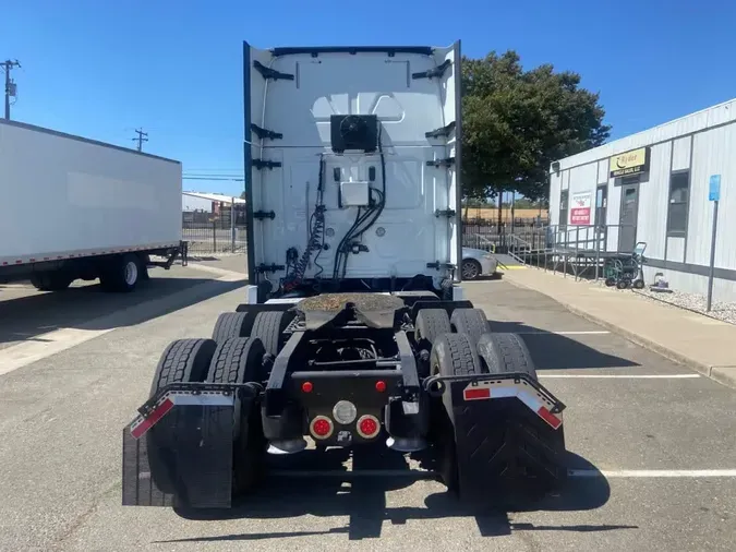 2018 FREIGHTLINER/MERCEDES CASCADIA 125672b7066d1503918fb3c92359e2b8053
