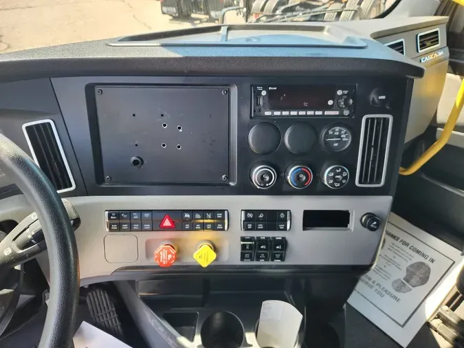2024 FREIGHTLINER Cascadia 126672ebb7a4d892f213892fe88cc42a350