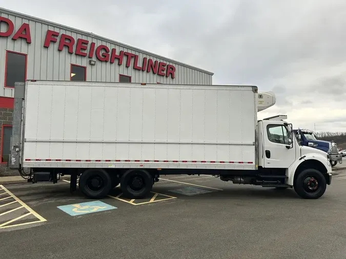 2018 Freightliner M2-106