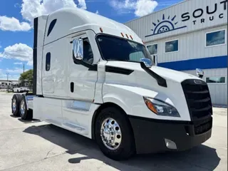 2023 Freightliner Cascadia 126