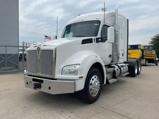 2020 KENWORTH T880