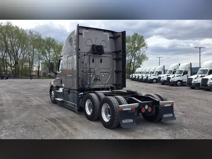 2022 Freightliner Cascadia 126