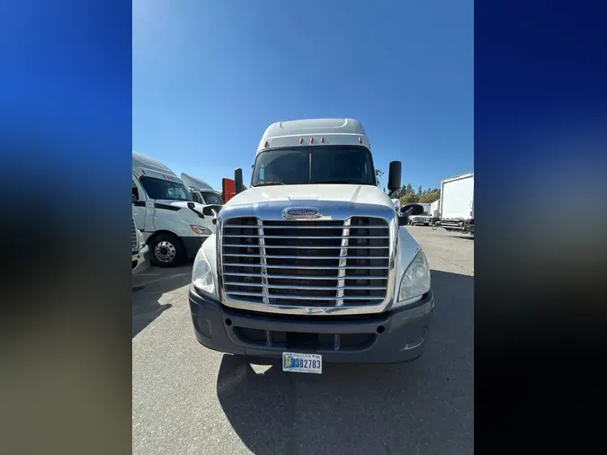 2018 FREIGHTLINER/MERCEDES CASCADIA 125