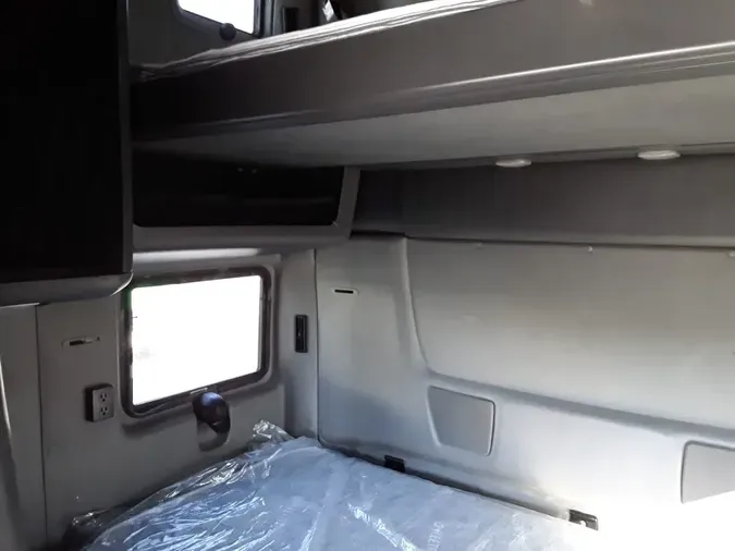 2020 NAVISTAR INTERNATIONAL LT625 SLPR CAB