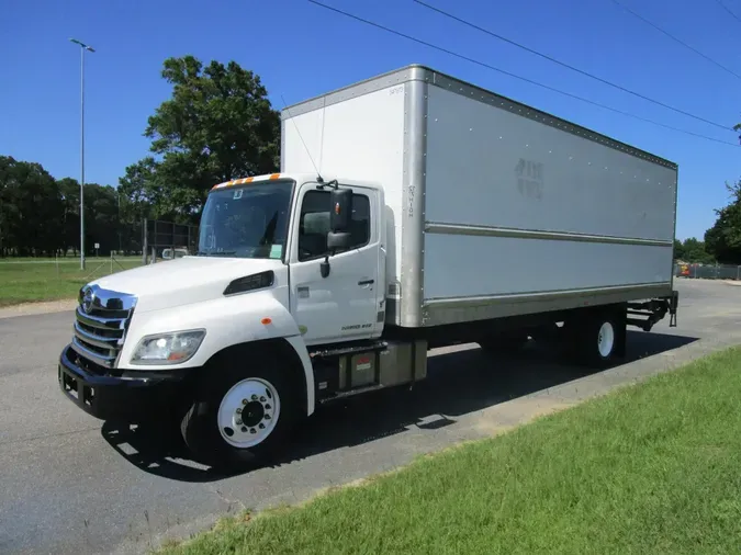 2020 Hino 268A