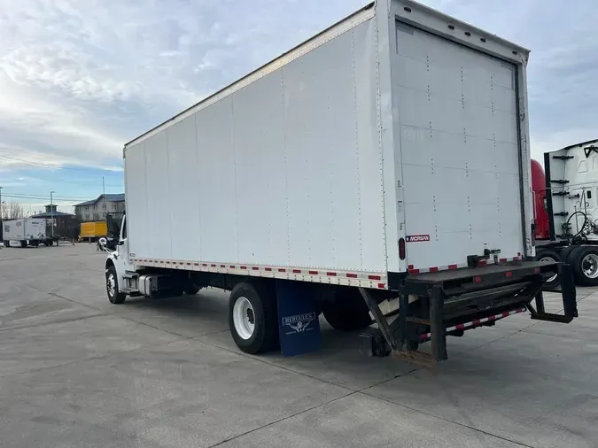 2019 Freightliner M2 106