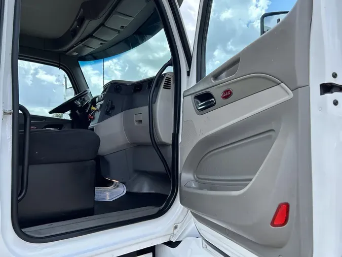 2019 Peterbilt 579