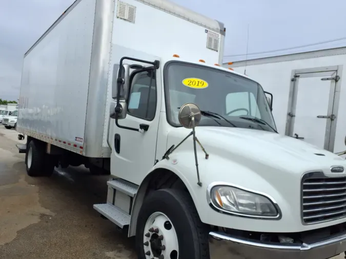 2019 FREIGHTLINER/MERCEDES M2 106