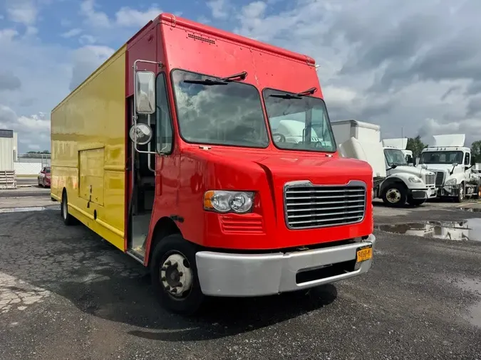 2017 FRTLR CUSTOM CHASSIS CORP MT-55 WALK-IN