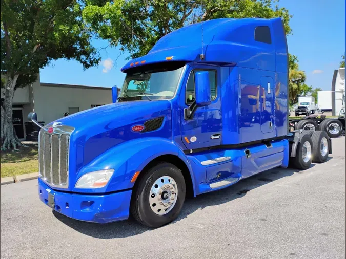 2022 Peterbilt 579