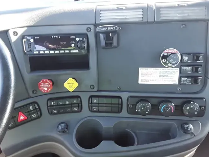 2019 FREIGHTLINER/MERCEDES CASCADIA 125