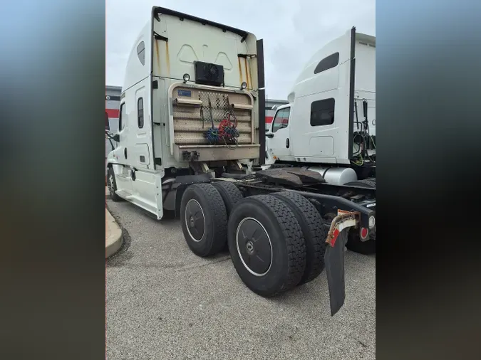 2020 FREIGHTLINER/MERCEDES CASCADIA 125